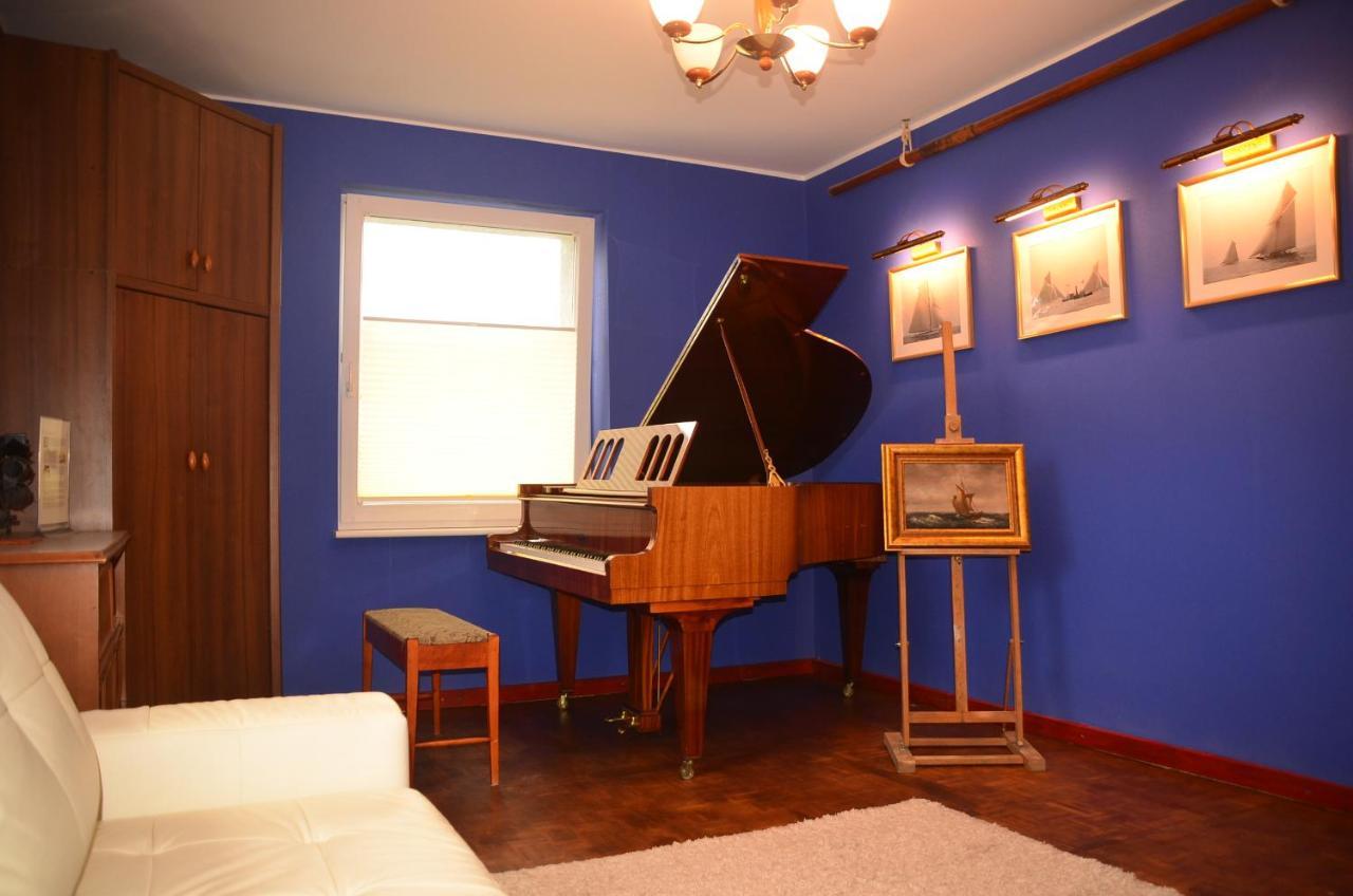 Apartament Dark Amber- 3 Rooms Grand Piano シフィノウイシチェ エクステリア 写真